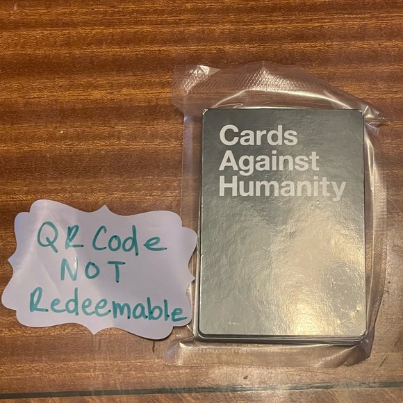 Cards Against Humanity Clam-o-naise card pack - Picture 2 of 2
